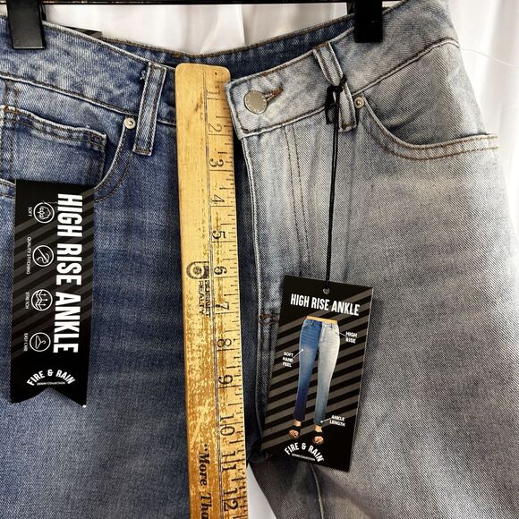 Fire & Rain High-Rise Ankle Length Jeans Tow Tone Size 9 Non Stretch NEW - Picture 7 of 10